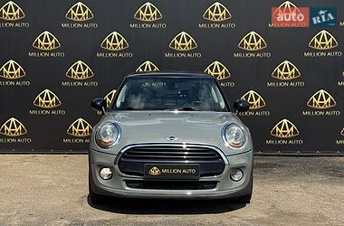 Хетчбек MINI Cooper 2017 в Києві