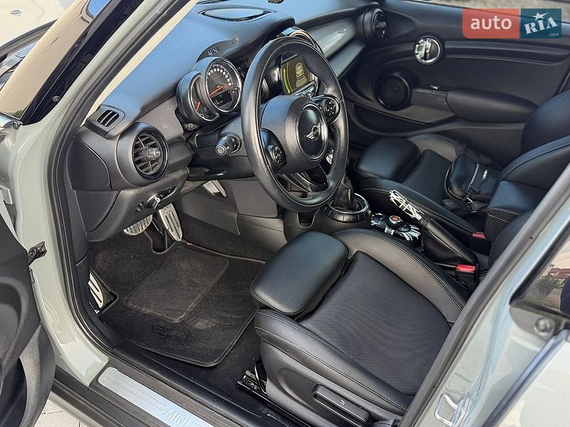 Хэтчбек MINI Cooper 2015 в Одессе