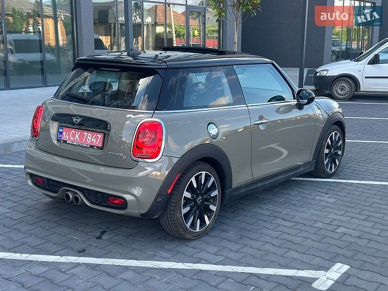 Хэтчбек MINI Cooper 2018 в Виноградове