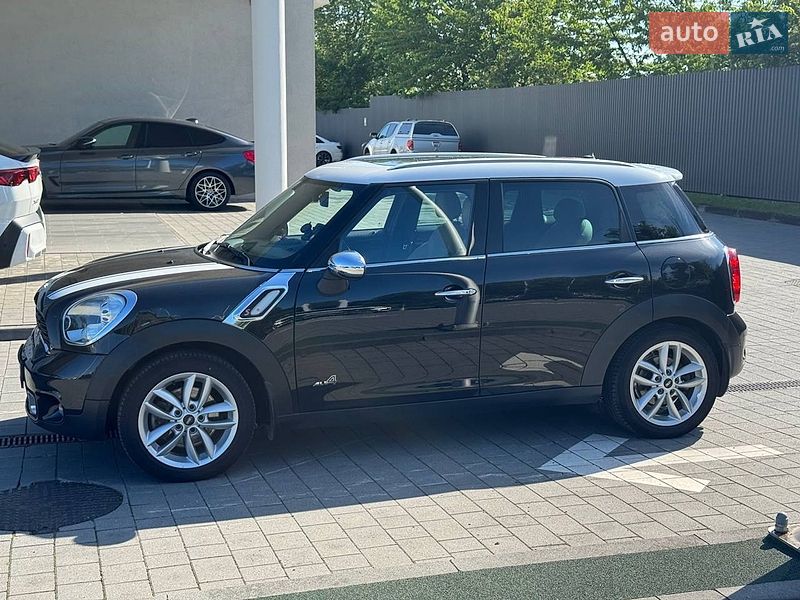 Хэтчбек MINI Cooper 2011 в Ивано-Франковске