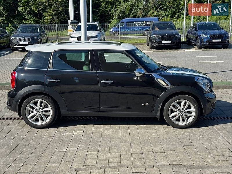 Хэтчбек MINI Cooper 2011 в Ивано-Франковске