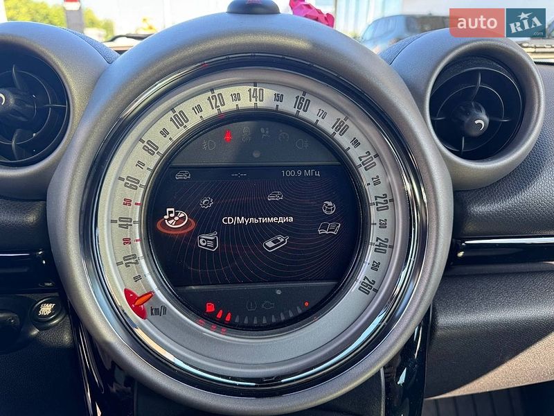 Хэтчбек MINI Cooper 2011 в Ивано-Франковске