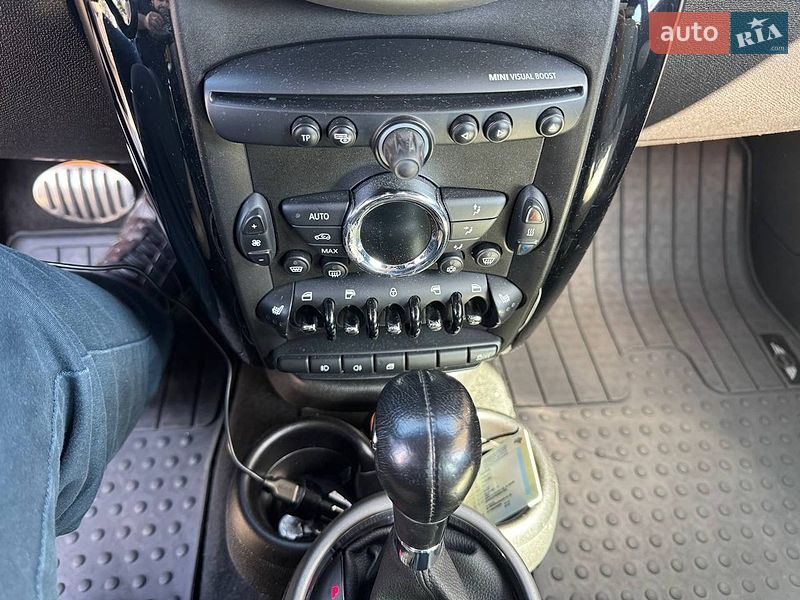 Хэтчбек MINI Cooper 2011 в Ивано-Франковске
