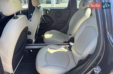 Хэтчбек MINI Cooper 2011 в Ивано-Франковске