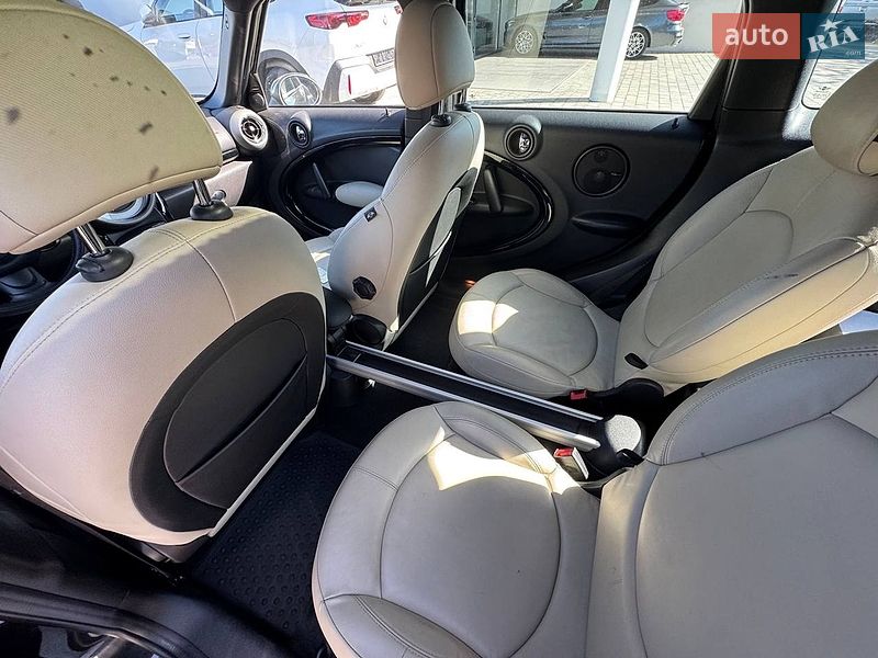 Хэтчбек MINI Cooper 2011 в Ивано-Франковске