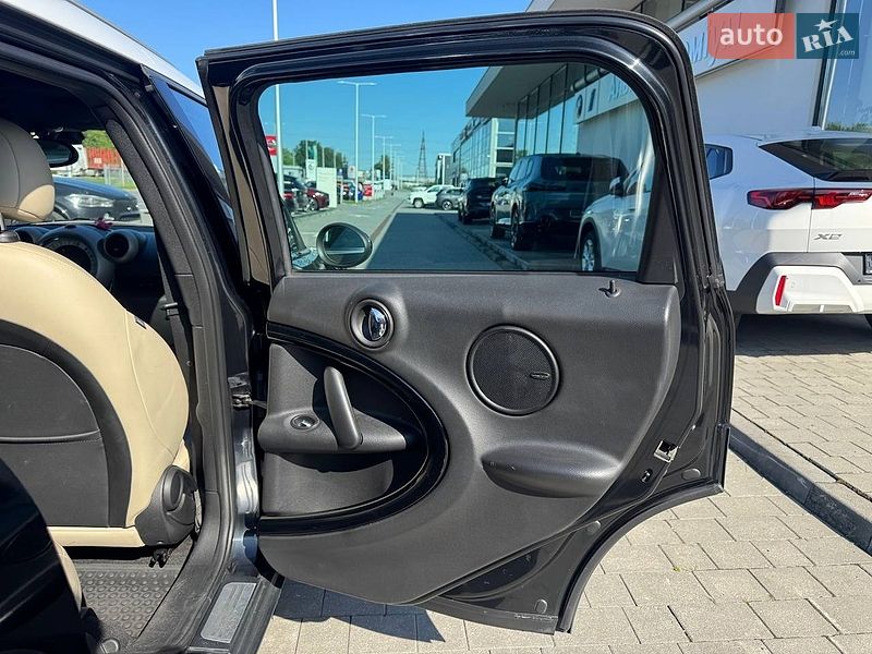 Хэтчбек MINI Cooper 2011 в Ивано-Франковске