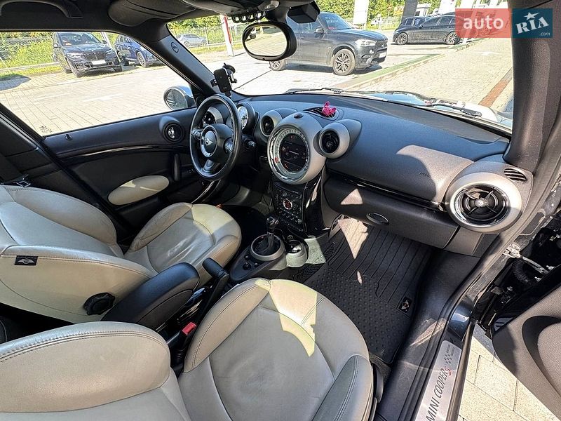 Хэтчбек MINI Cooper 2011 в Ивано-Франковске