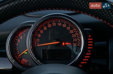 Хэтчбек MINI Cooper 2015 в Вышгороде