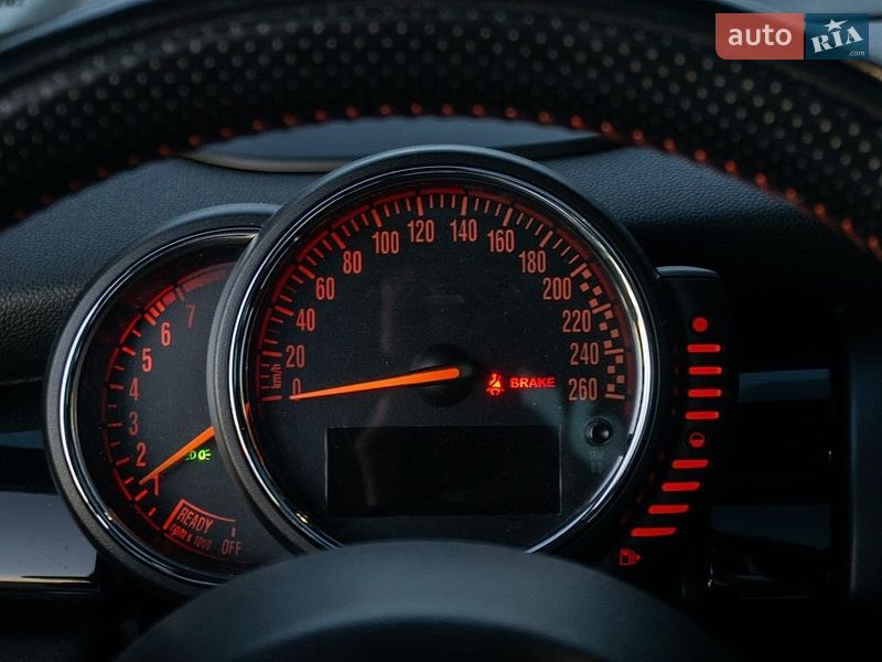 Хэтчбек MINI Cooper 2015 в Вышгороде