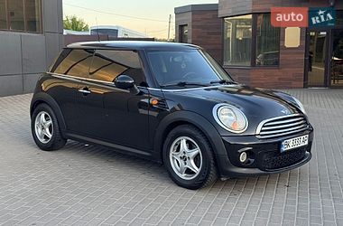 Хэтчбек MINI Cooper 2011 в Ровно