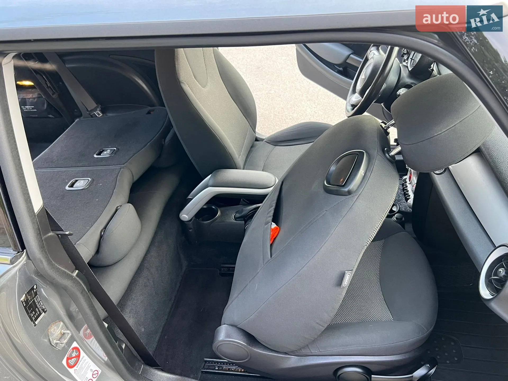2010 MINI Cooper - мініатюра 16