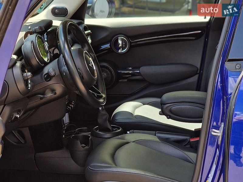 Хэтчбек MINI Cooper 2018 в Одессе
