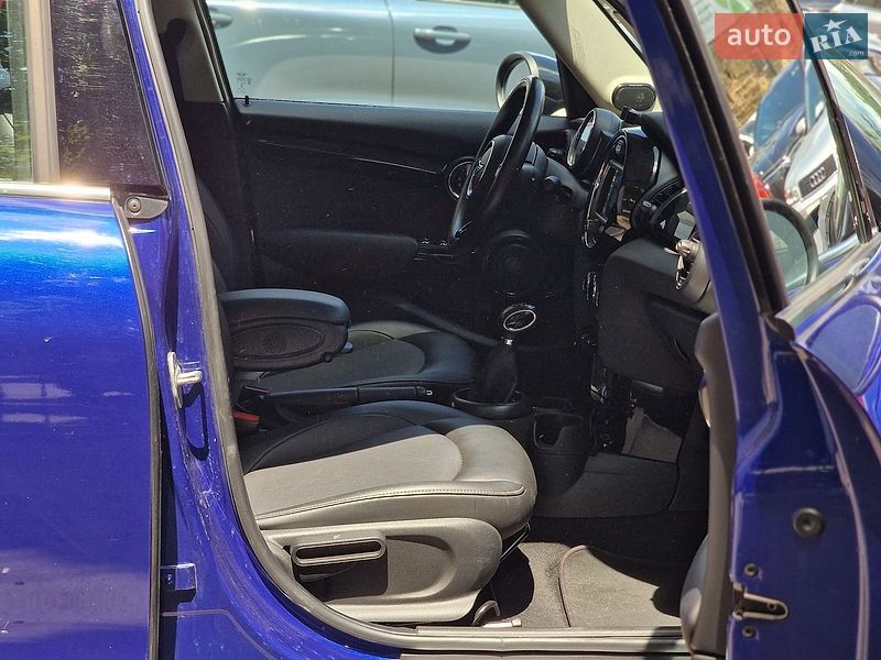 Хэтчбек MINI Cooper 2018 в Одессе