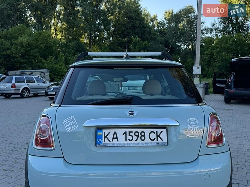 Хэтчбек MINI Cooper 2013 в Дрогобыче