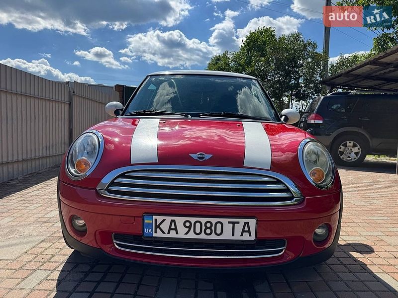 Хэтчбек MINI Cooper 2010 в Киеве