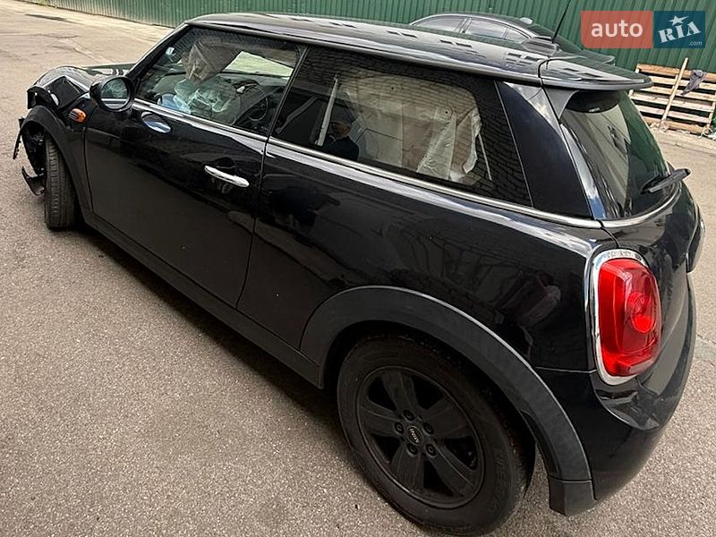 Хэтчбек MINI Cooper 2014 в Киеве
