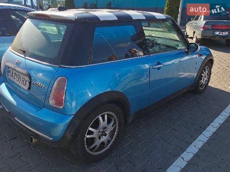 Хетчбек MINI Cooper 2005 в Южному фото 5 Хетчбек MINI Cooper 2005 в Южному