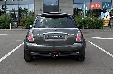 Хэтчбек MINI Cooper 2005 в Киеве