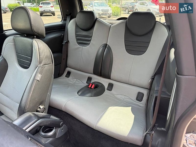 Хэтчбек MINI Cooper 2005 в Киеве