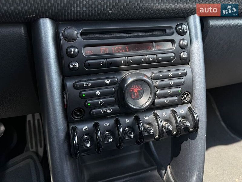 Хэтчбек MINI Cooper 2005 в Киеве
