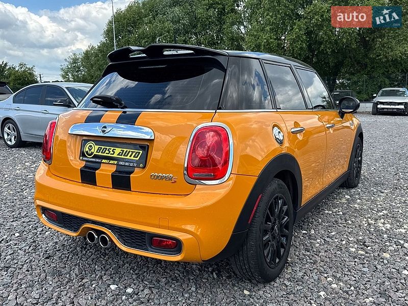 Хэтчбек MINI Cooper 2016 в Львове