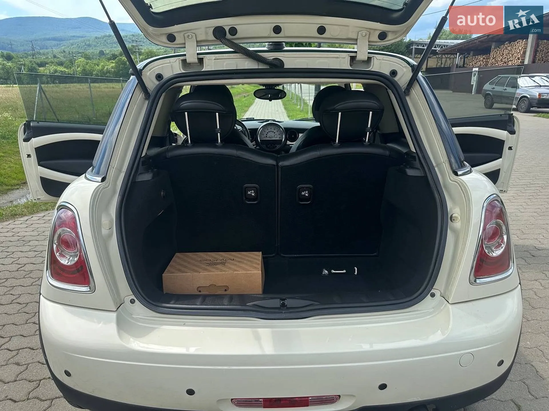 2013 MINI Cooper - мініатюра 20