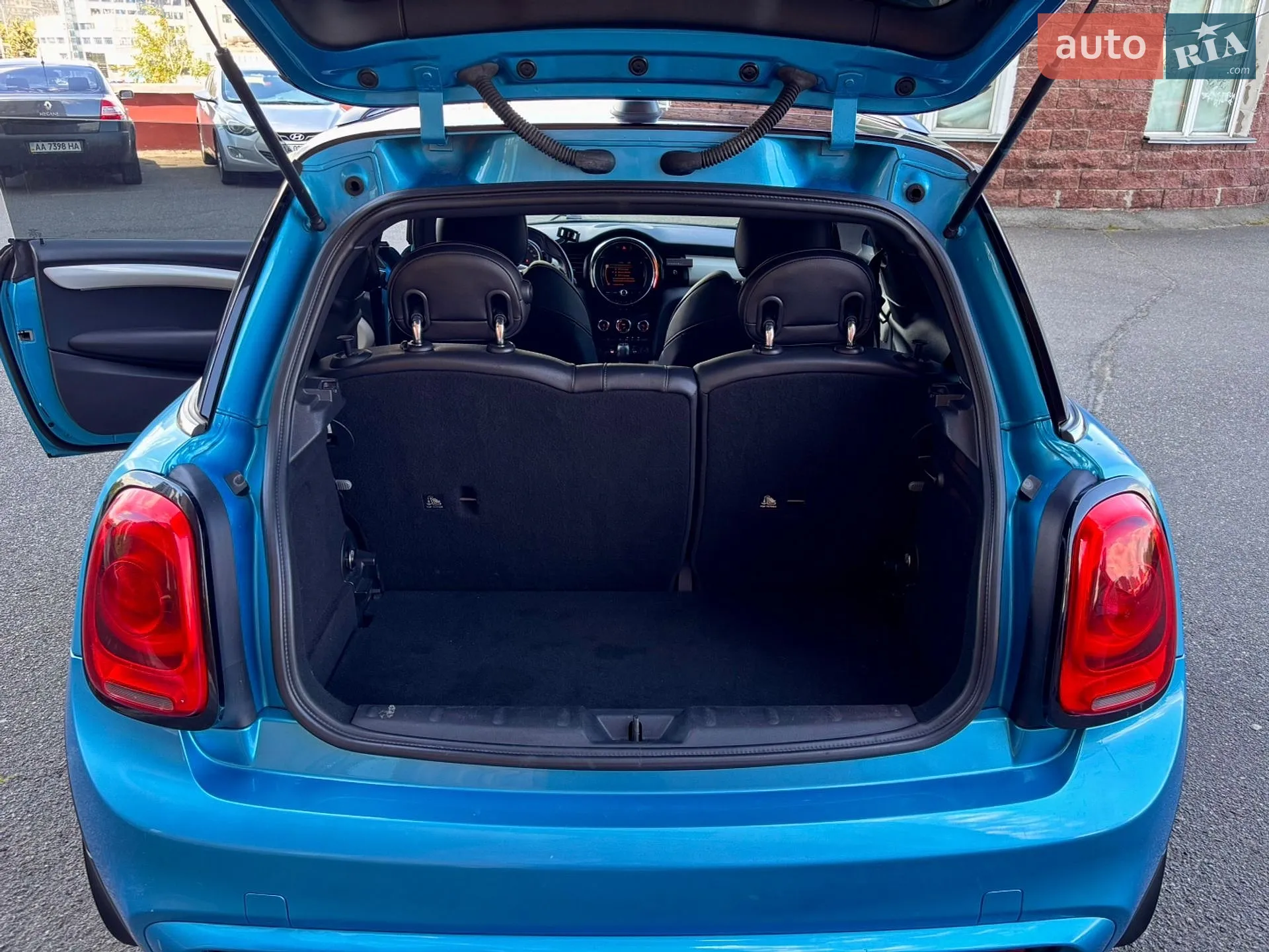 2016 MINI Cooper - мініатюра 8