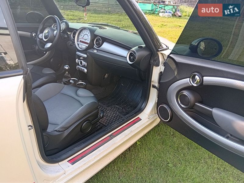 Хетчбек MINI Cooper 2010 в Броварах