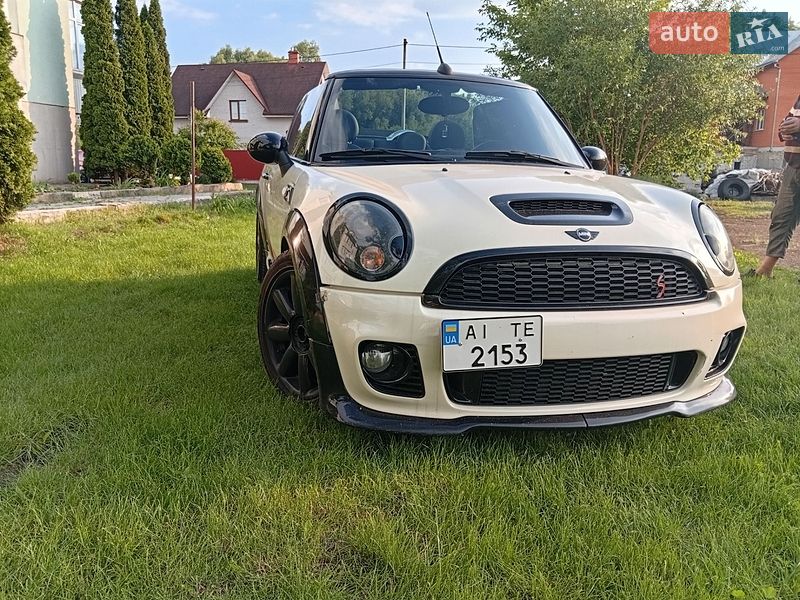 Хетчбек MINI Cooper 2010 в Броварах