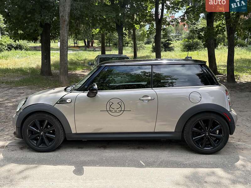 Хэтчбек MINI Cooper 2013 в Киеве фото 8 Хэтчбек MINI Cooper 2013 в Киеве