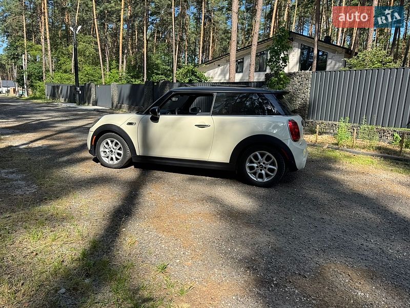 Хэтчбек MINI Cooper 2018 в Киеве