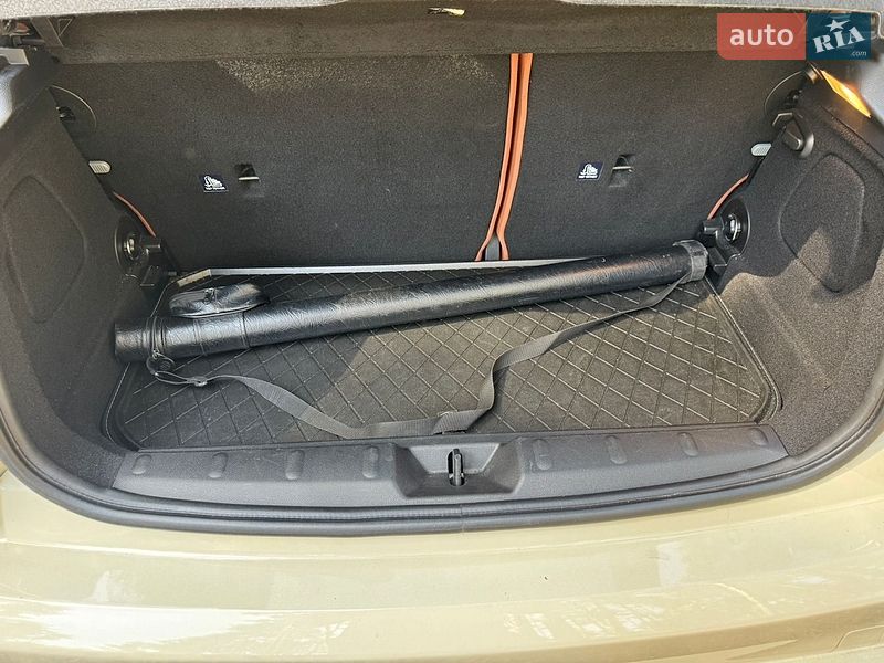 Хэтчбек MINI Cooper 2018 в Киеве