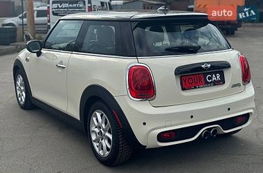 Хэтчбек MINI Cooper 2015 в Киеве