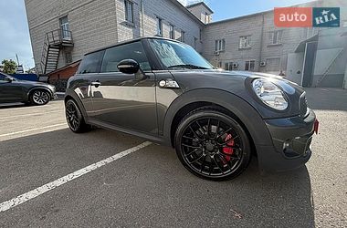 Хэтчбек MINI Cooper 2010 в Киеве