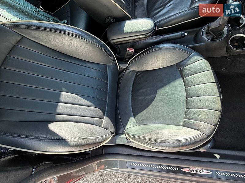 Хэтчбек MINI Cooper 2010 в Киеве
