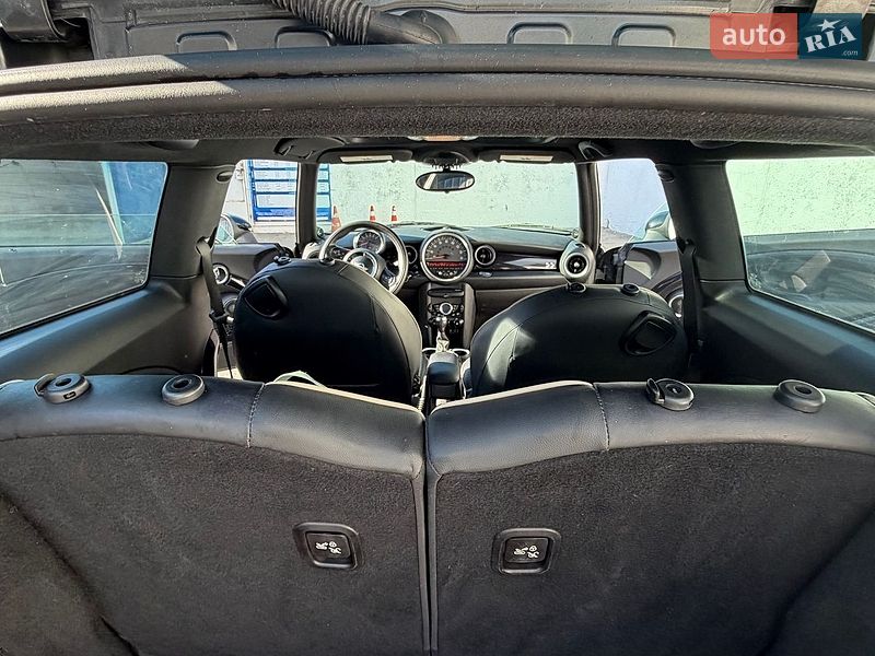 Хэтчбек MINI Cooper 2010 в Киеве