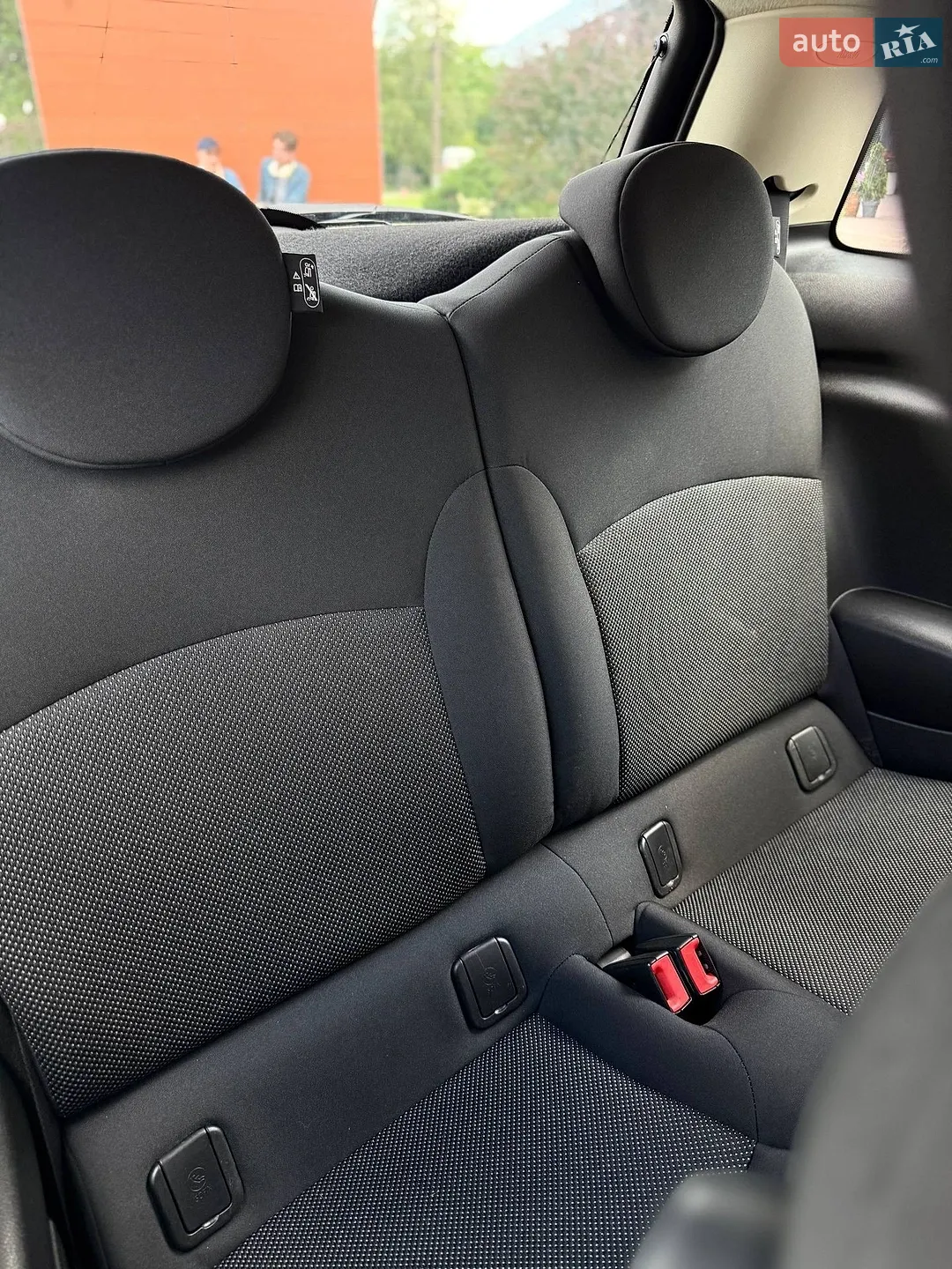 2013 MINI Cooper - мініатюра 11