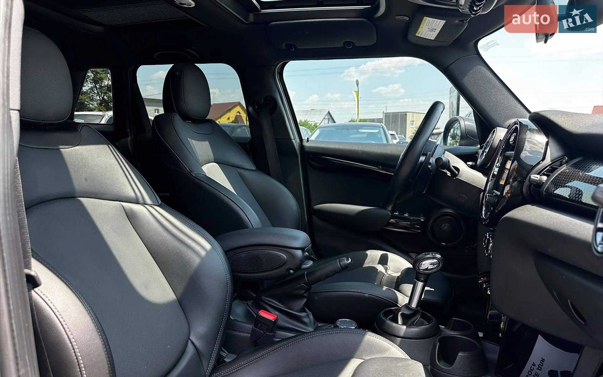 2017 MINI Cooper - мініатюра 26