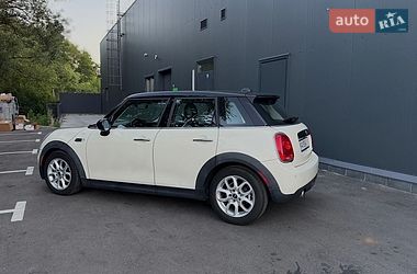 Хэтчбек MINI Cooper 2017 в Киеве