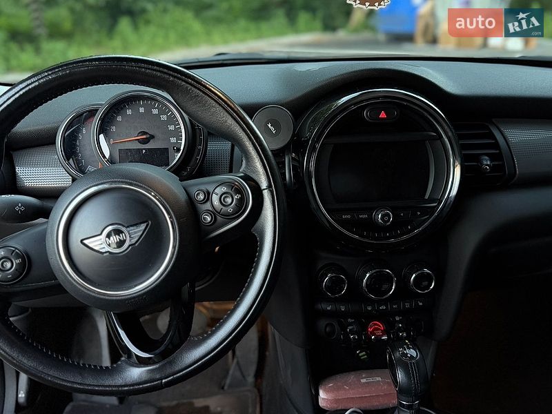 Хэтчбек MINI Cooper 2017 в Киеве