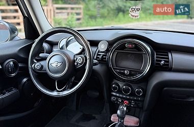 Хэтчбек MINI Cooper 2017 в Киеве