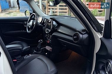 Хэтчбек MINI Cooper 2017 в Киеве