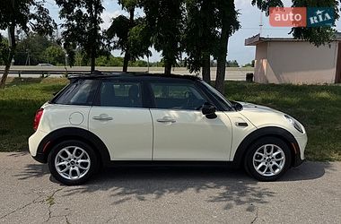 Хэтчбек MINI Cooper 2017 в Киеве
