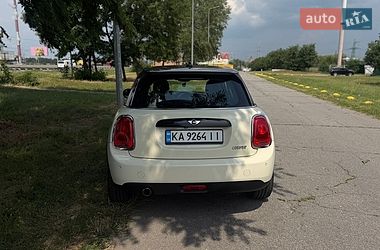 Хэтчбек MINI Cooper 2017 в Киеве