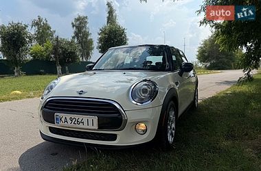 Хэтчбек MINI Cooper 2017 в Киеве