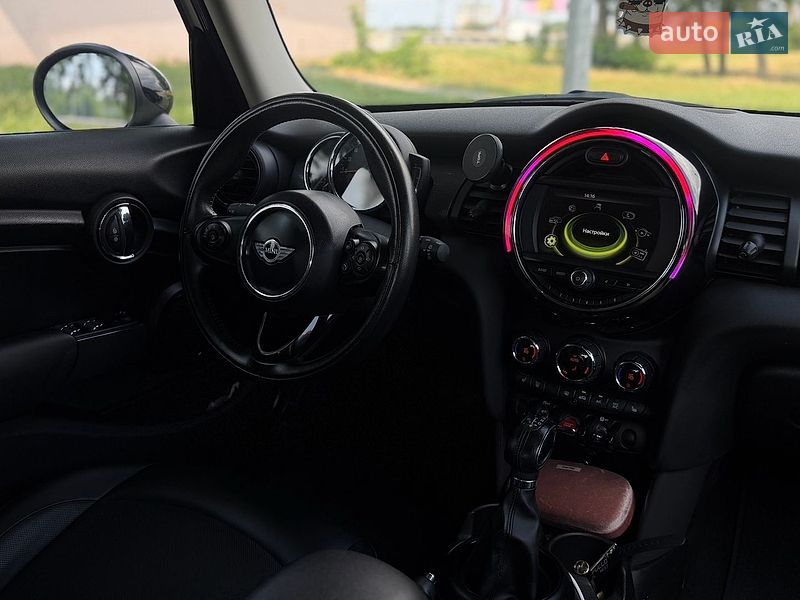 Хэтчбек MINI Cooper 2017 в Киеве