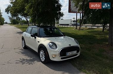 Хэтчбек MINI Cooper 2017 в Киеве