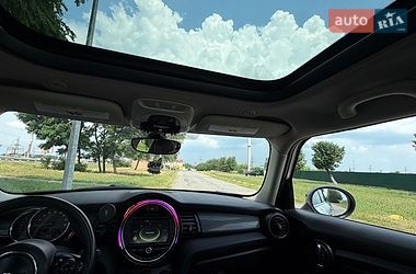 Хэтчбек MINI Cooper 2017 в Киеве