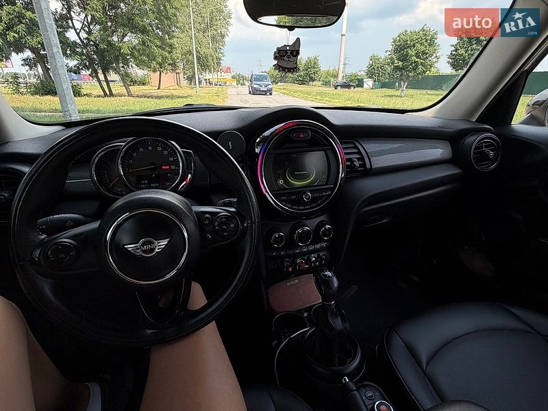 Хэтчбек MINI Cooper 2017 в Киеве