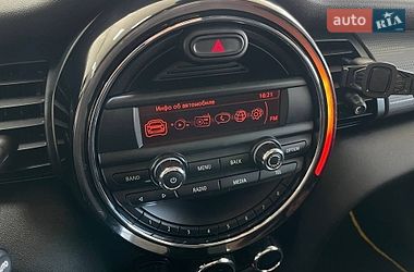 Хэтчбек MINI Cooper 2015 в Киеве